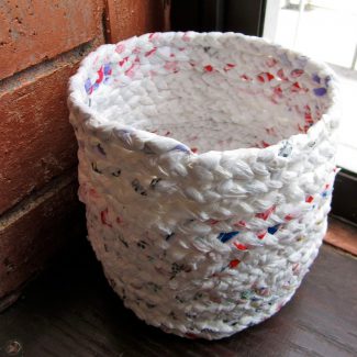 plastic-bag-basket