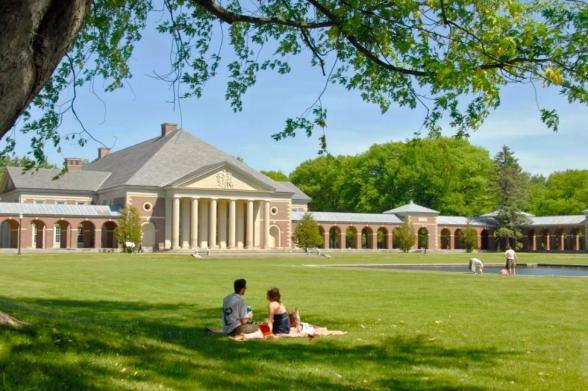 saratoga state park near hall of springs