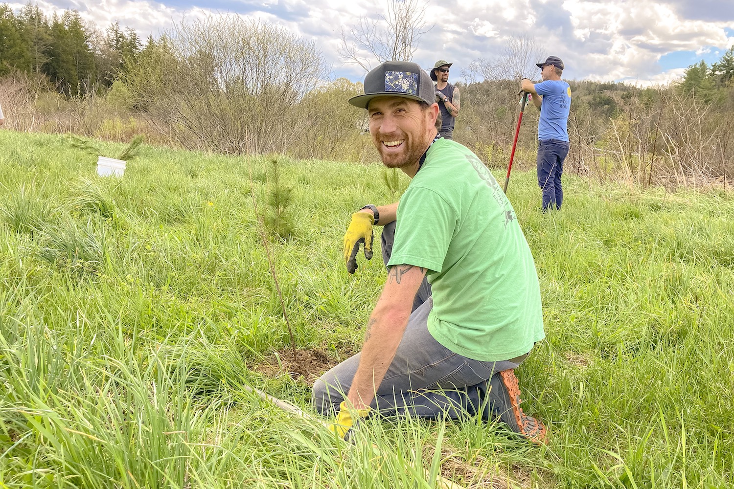 SunCommon Tree Planting Day 2021